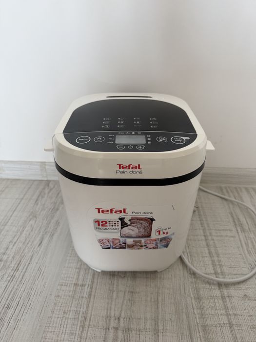 Masina de facut paine Tefal Pain Dore 12 programe 1kg B13-A