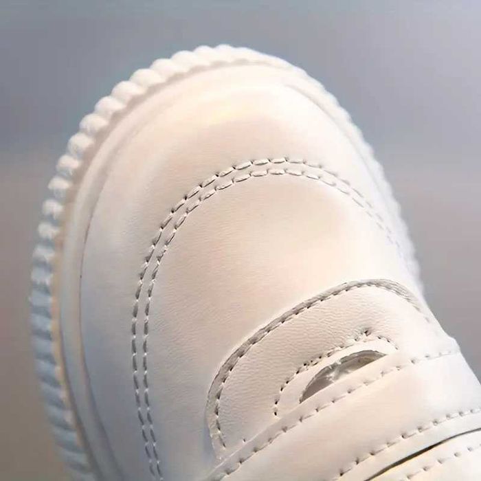 Детски спортни обувки - размер 21