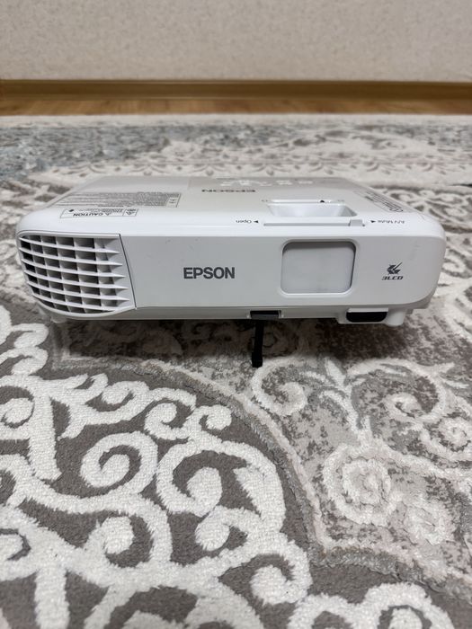Проектор EPSON 50000тг