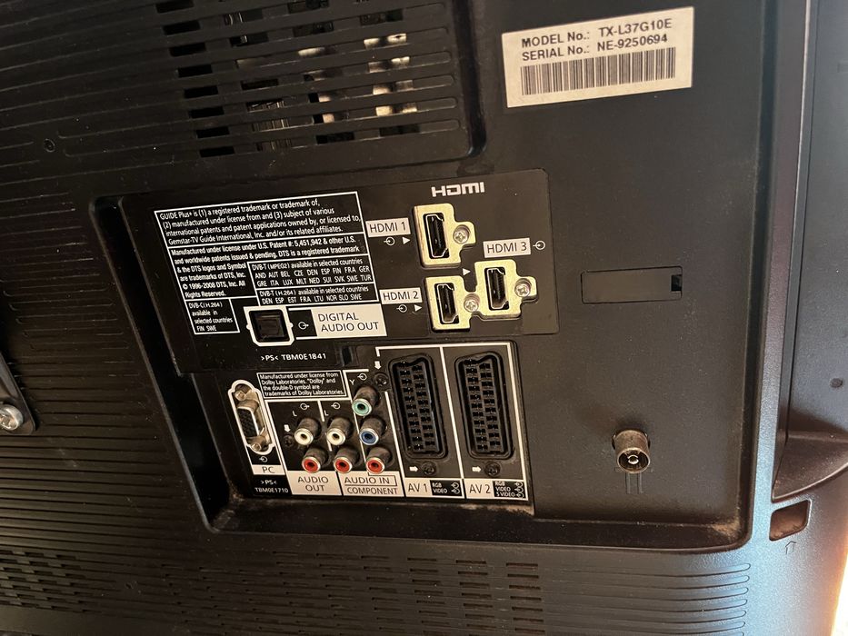 Телевизор Panasonic Viera TX-L37G10E 37 инча