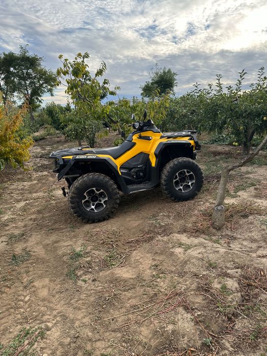ATV Can am outlander 650cc XT