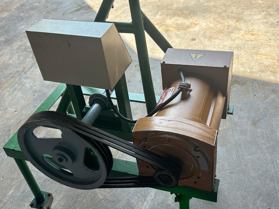 Generator curent 6.5 kw pe cardan
