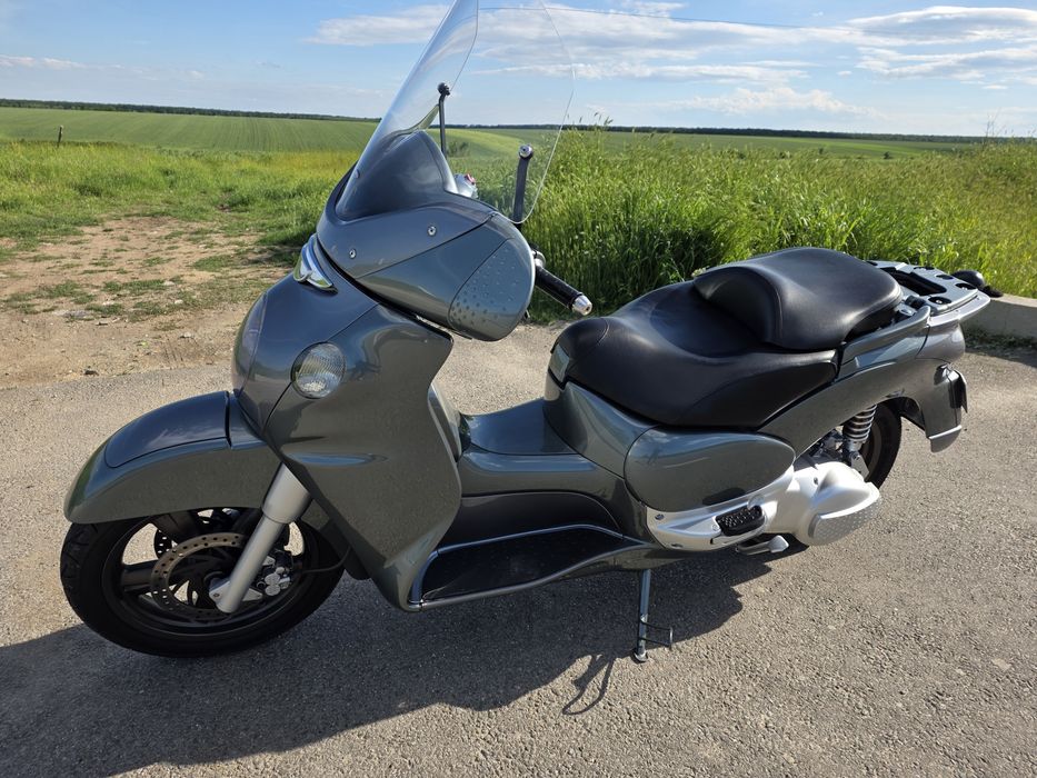 Maxiscuter Aprilia scarabeo 500 i