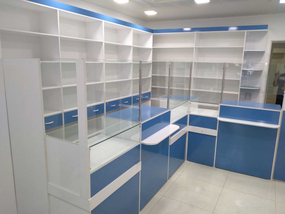 ТОРГОВОЕ МЕБЕЛЬ ДЛЯ АПТЕК и клиник медцентров. Стелажи Витрины ресепшн