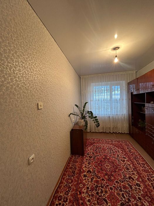 4 комнатная квартира. Продам