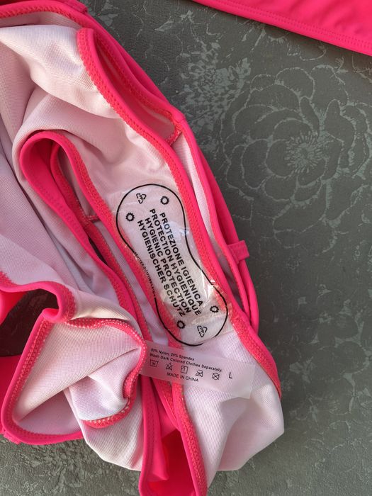 Продам новый купальник