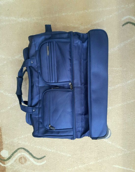 Сумка на колесах