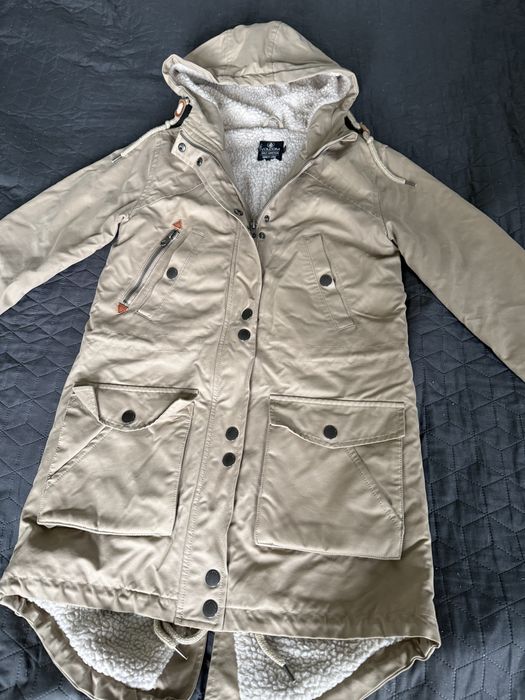 Дамско зимно яке Volcom, XS