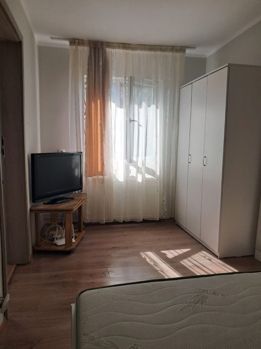 Apartamente de inchiriat