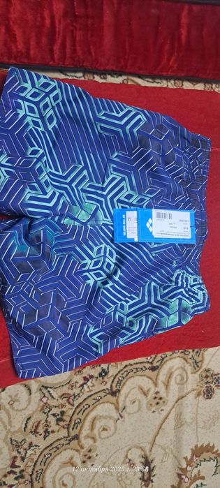 Chōmilish uchun shortie.  Шорты для плавание.