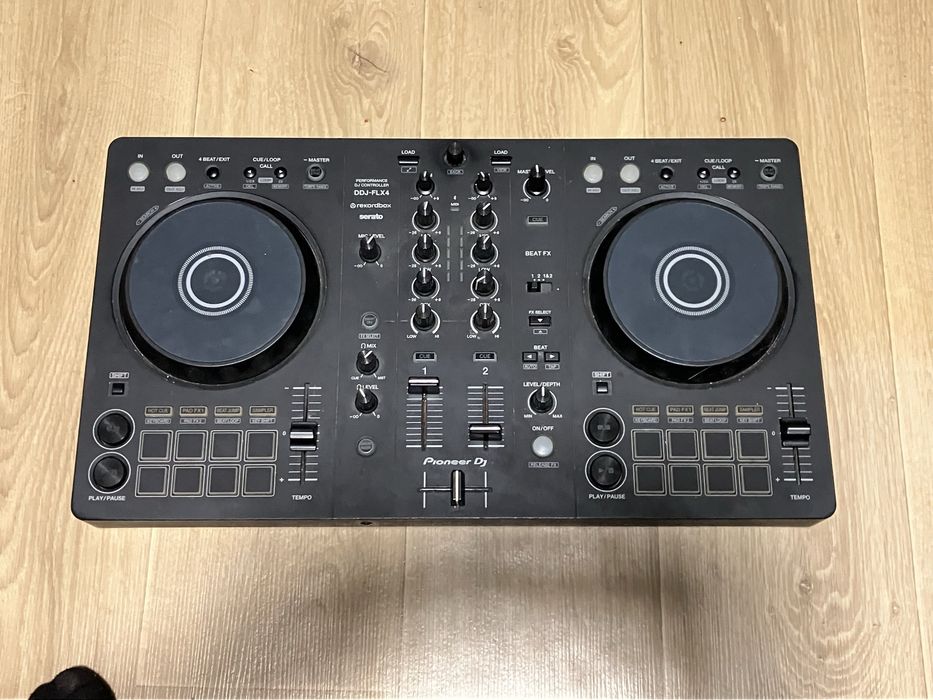 Consola / controller DDJ FLX-4