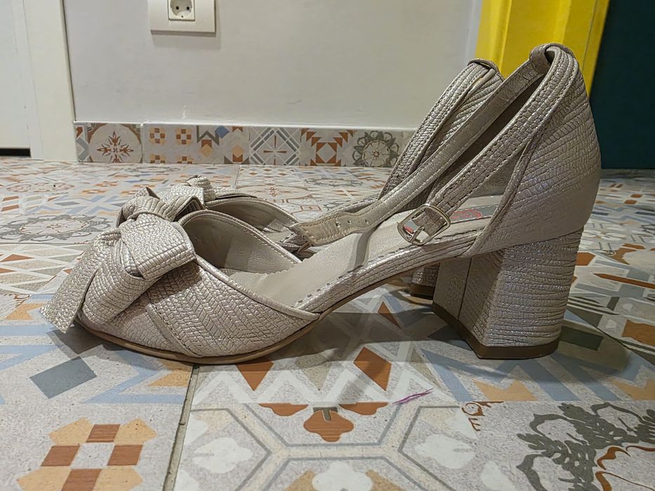 Sandale din piele, cu toc - Ana Urbana