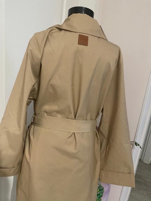 Trench femei, Loewe superb