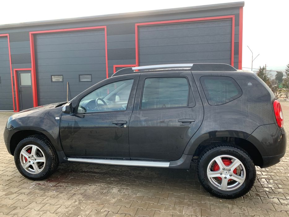 Vând Dacia Duster 2012 4x4