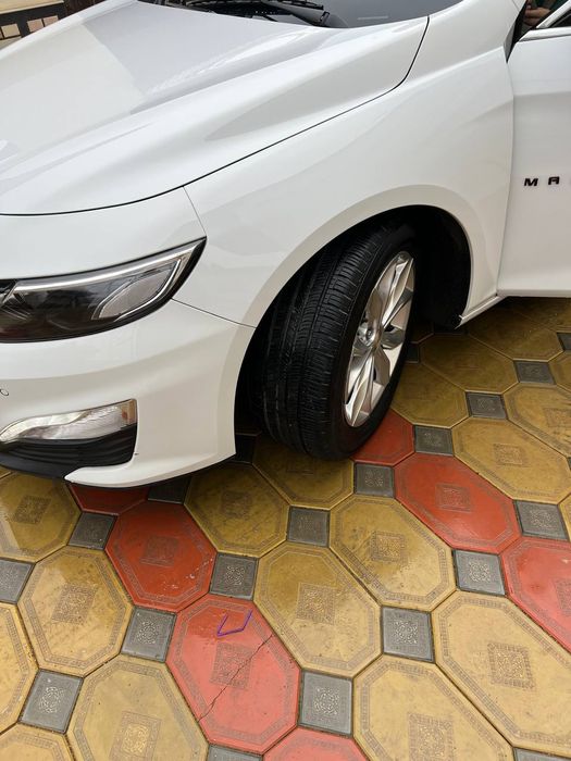 Malibu Sotiladi Rangi Oq