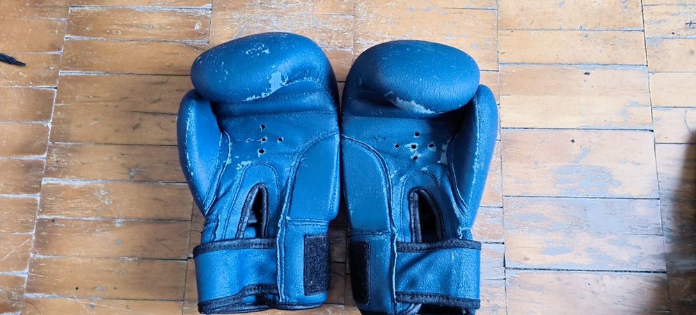 Перчатки для бокса