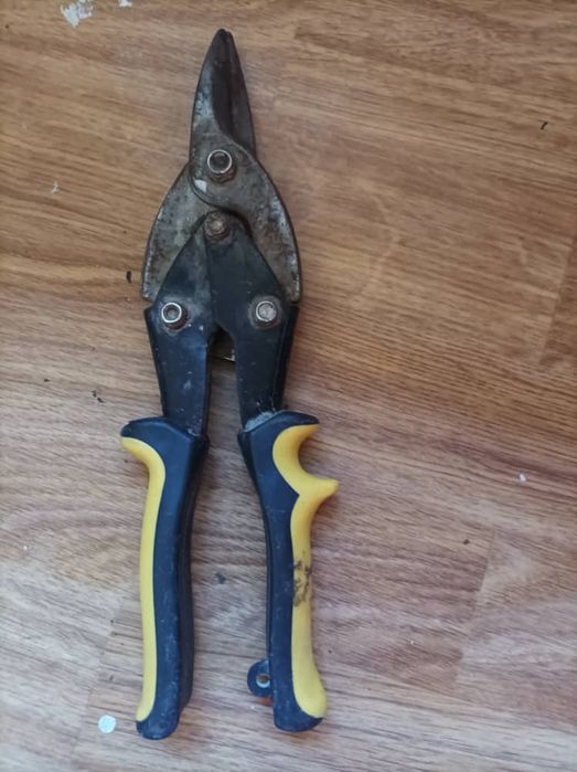Ножницы по металлу