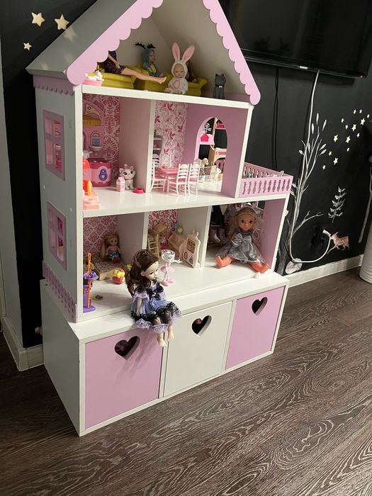 Домик кукольный деревянный