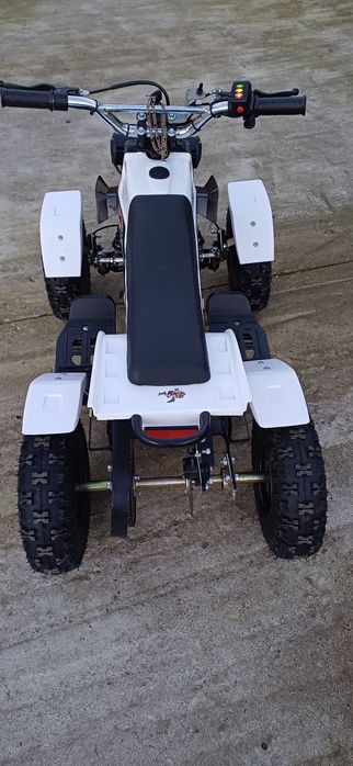 Vând atv electric!!!