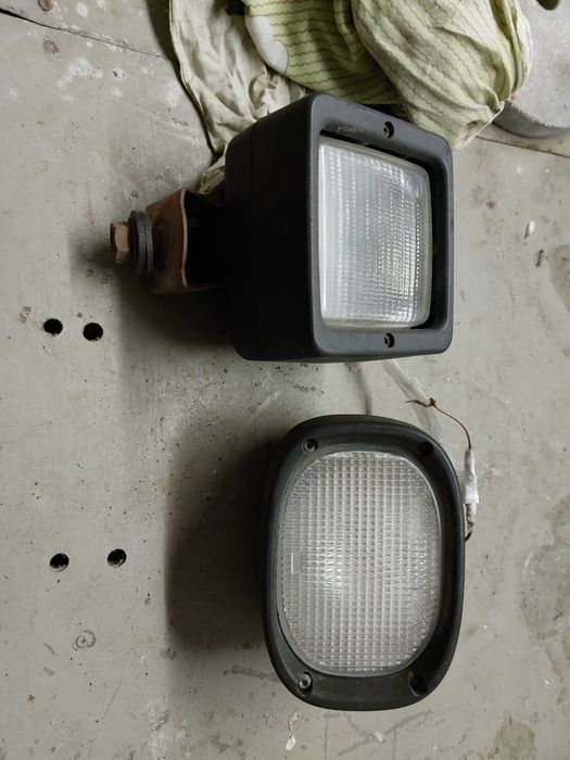 Продам фары на спец технику