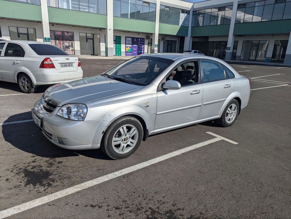 Chevrolet Lacetti 1.8 AT