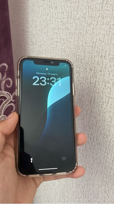 Продам Айфон 11 в хорошем сост