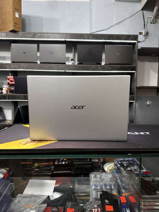 Офисный ноутбук Acer