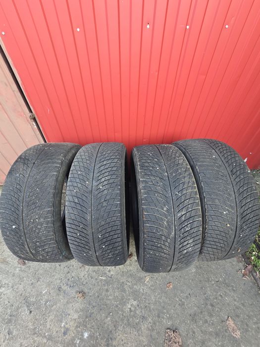 De vânzare cauciucuri de iarna 265/45/21 Michelin