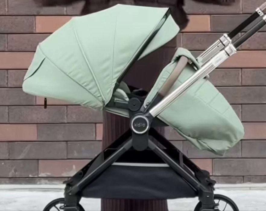 Продам коляску.