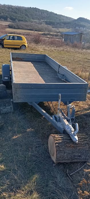 Vând remorca 1200kg cu sistem de frânare