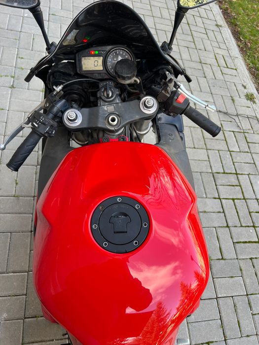 Honda cbr 954rr fireblade