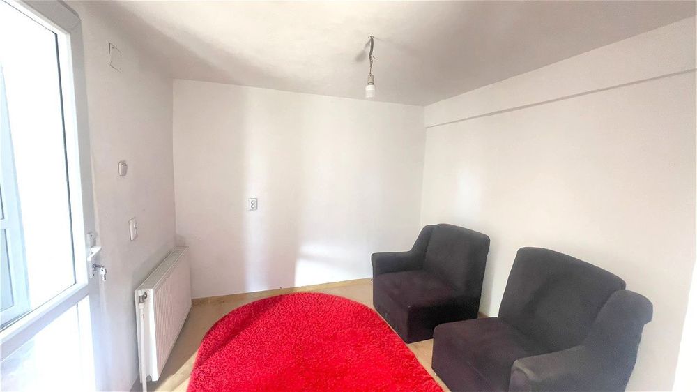 Casa De Vanzare La Pret De Apartament...