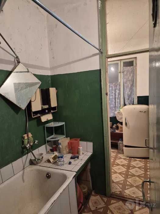 НИЗКАЯ ЦЕНА Юнусабад 8, 2/1/4 50м2 Не Торец Ор-р: Круг Юнусобод