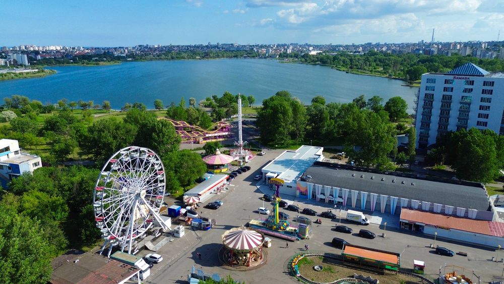 Cazare zona Satul de vacanta - Luna Park / Aviatorii Residence / Campus