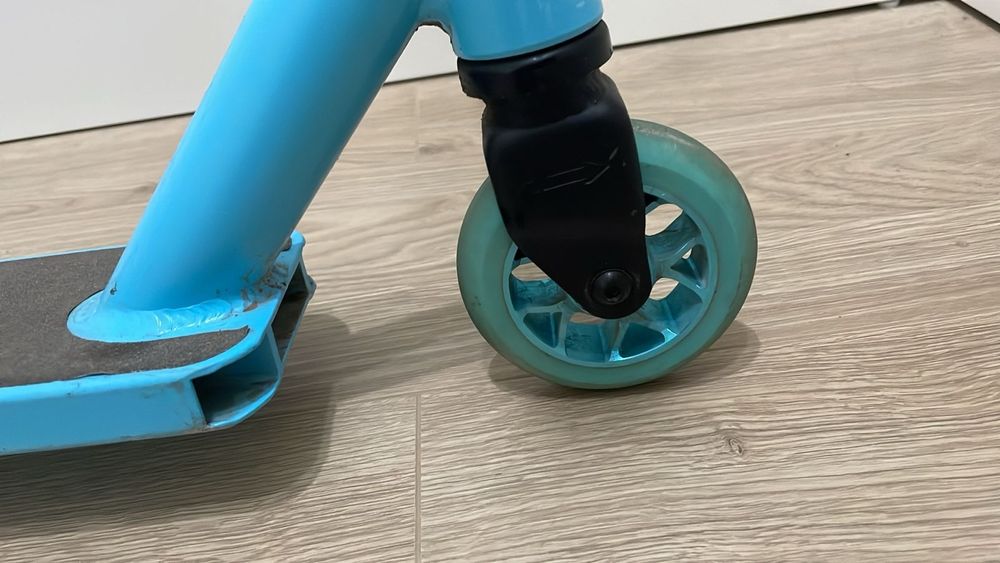 Продам трюковый самокат