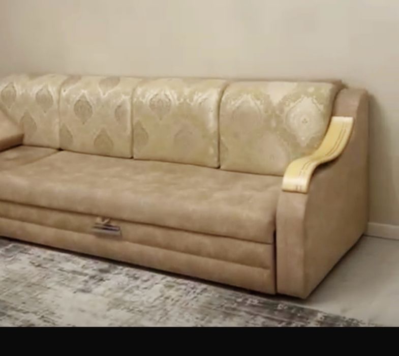 Продам три дивана