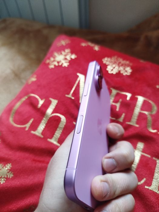 Iphone 16 256gb розовый.