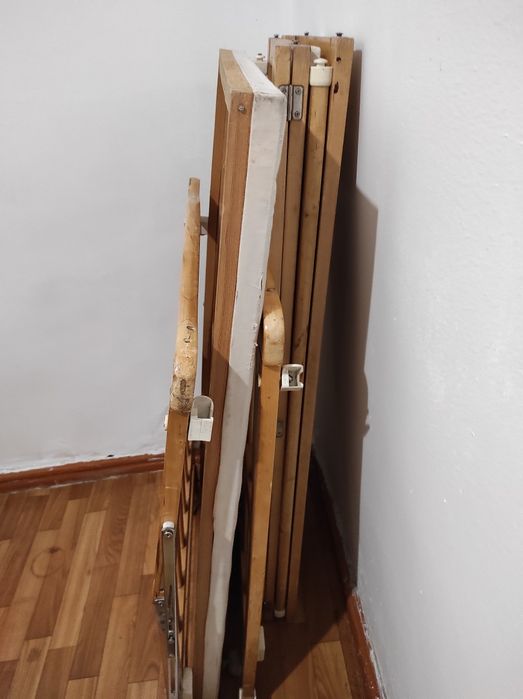 Продам хорошую манежку