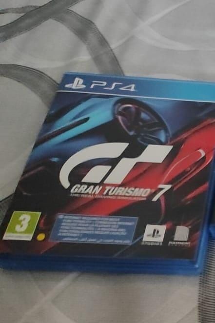 Продам Gran turismo 7 срочно