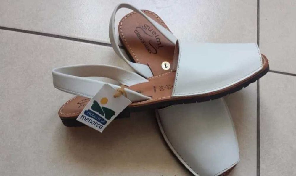 Sandale unisex.albe.mar.42