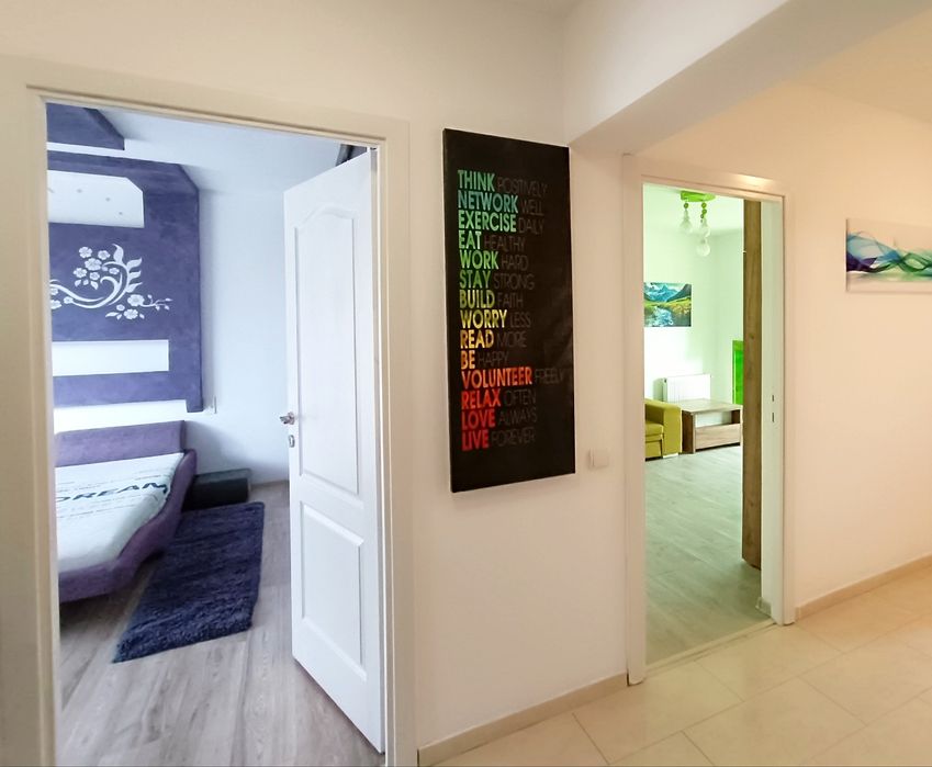 Închiriez apartament modern cu 2 camere decomandat