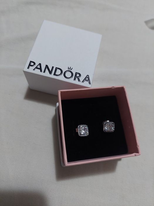 Cercei din argint eleganti