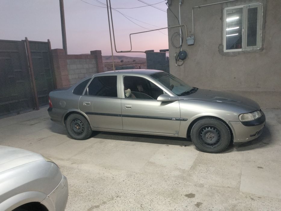Опель вектра 1.8