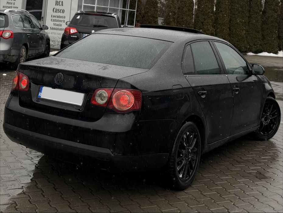 Volkswagen Jetta 2.0 FSI 150cp 2008 Trapa Interior Piele Navigatie ful