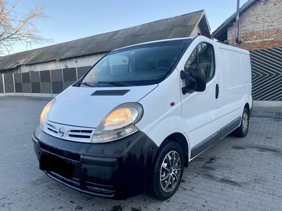 Vand Nissan PrimaStar ( Opel Vivaro - Renault Trafic , acelasi model )