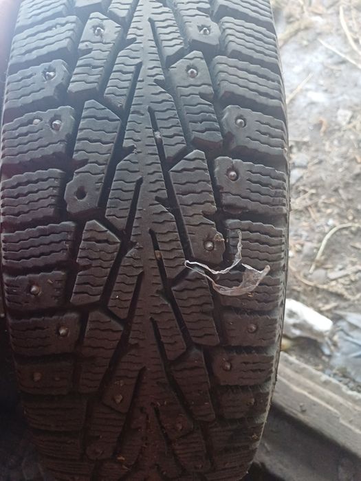 Продам покрышки 4 шт.