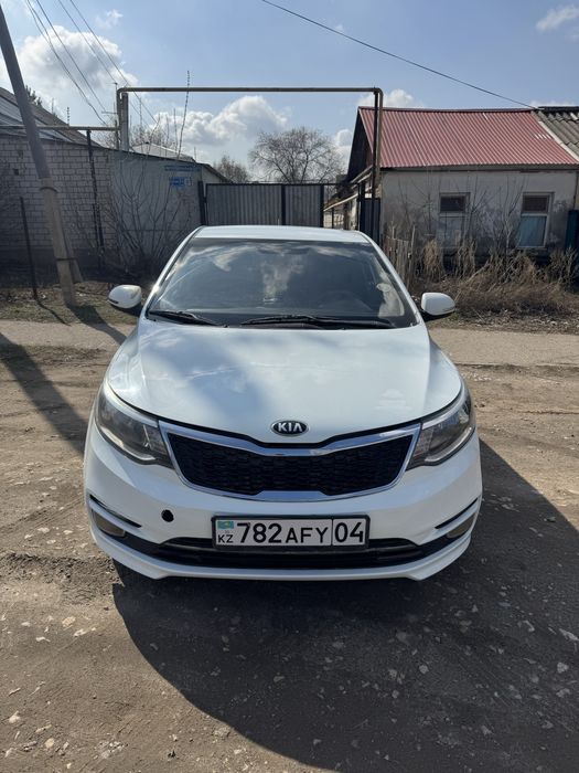 Kia Rio 2015, автомат