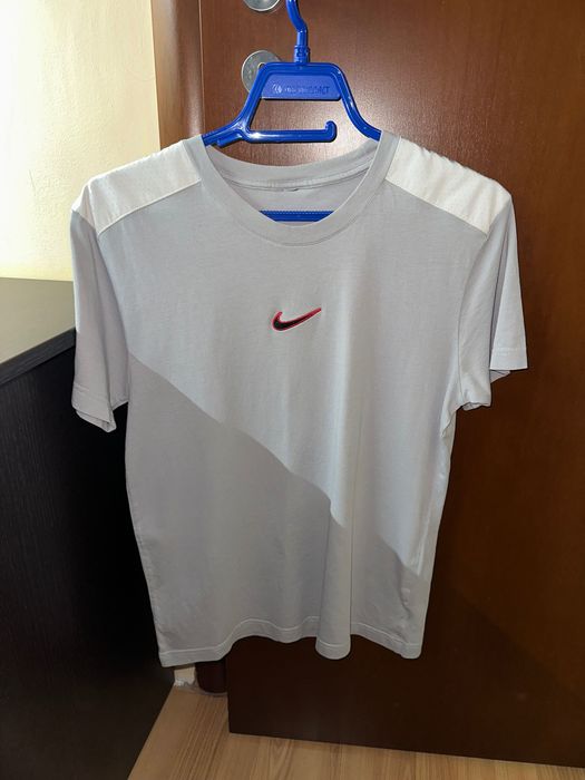 Тениска Nike.   .
