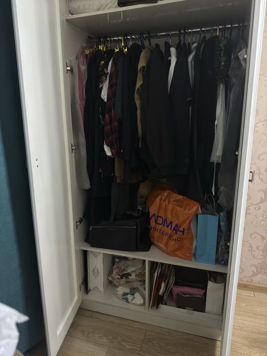 Продам два шкафа