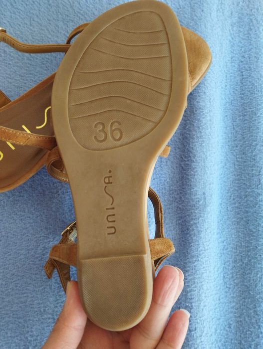 Сандали Unisa, чехли Bayton и Birkenstock номер 36.